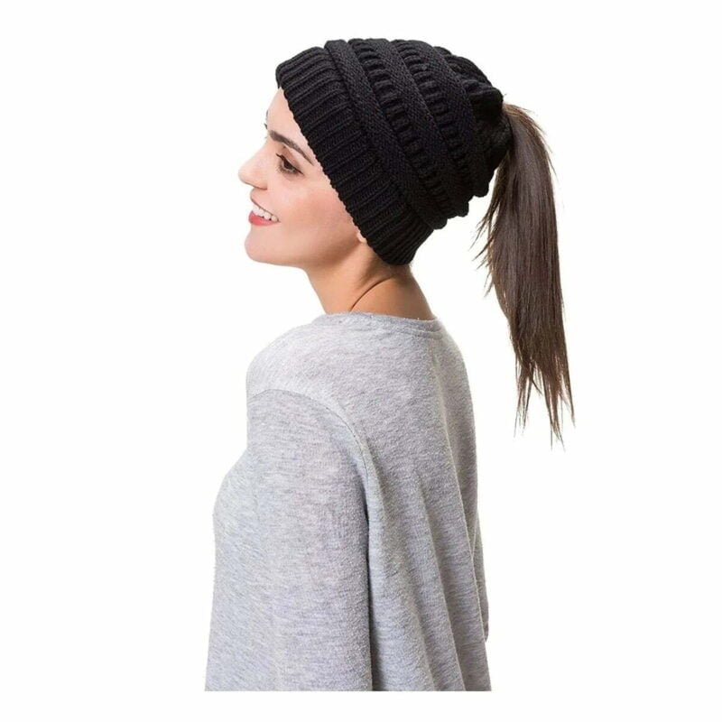 Gorro para dama con cola para cabello - Imagen 2