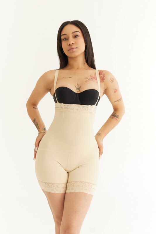 Faja strapless invisible – Realce de glúteos