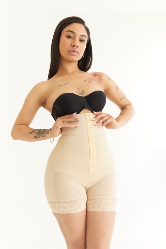 Faja strapless – Control de abdomen con cinturón ajustable