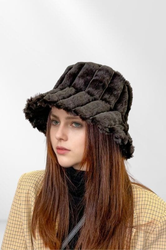 Gorro bucket de invierno tipo peluche