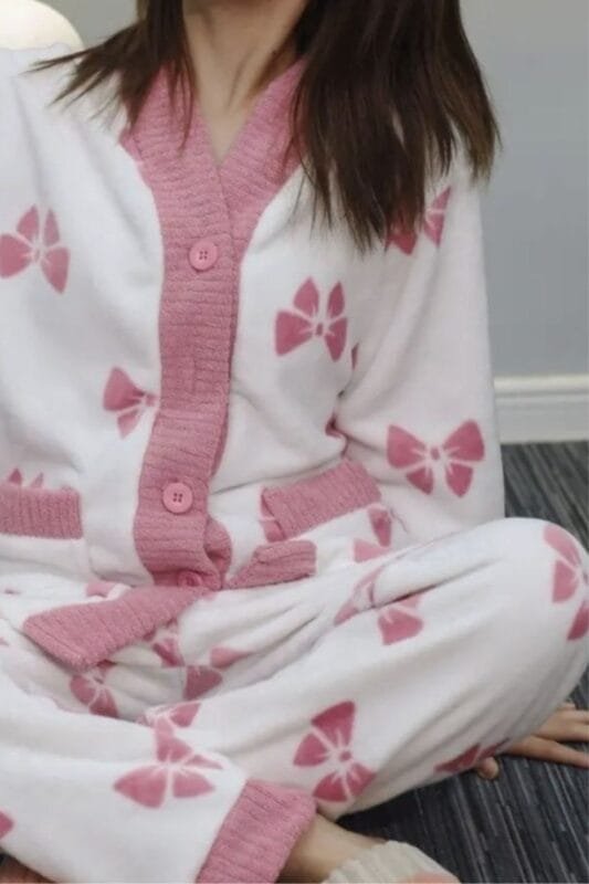 Pijama de invierno mujer con estampado de lazos