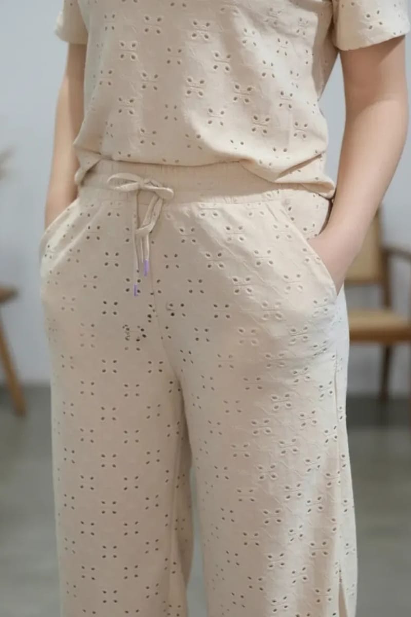 Conjunto calado broderi verano camisa y pantalón Palazzo - Imagen 8