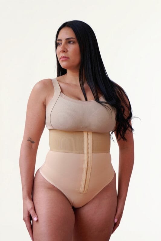 Faja colaless – Cinto ancho y broches regulables